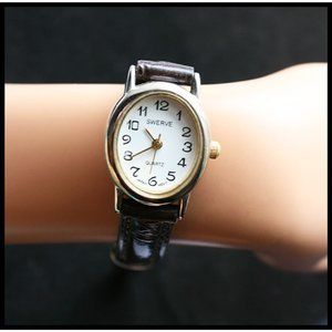 vintage Swerve womens quartz watch with (faux?) leather band - Japan Movement